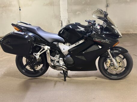 2002 Honda VFR 800, чёрный, 590000 рублей, вид 1