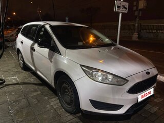 2016 Ford Focus III Рестайлинг, жёлтый, 500000 рублей, вид 3