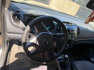 2011 Kia Cerato 6-speed II, серый, 800000 рублей, вид 3