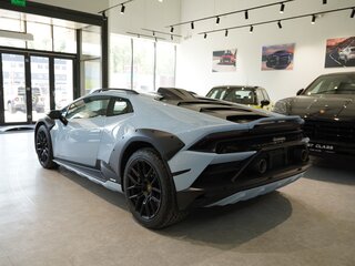 2024 Lamborghini Huracán Sterrato I Рестайлинг, голубой, 28500000 рублей, вид 4