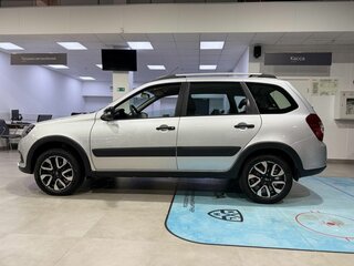 2026 Lada (ВАЗ) Granta Cross I Рестайлинг, серебристый, 1216000 рублей, вид 4