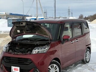 2019 Toyota Tank I, красный, 1390000 рублей, вид 2