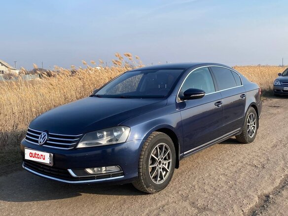 2011 Volkswagen Passat B7, синий, 920000 рублей