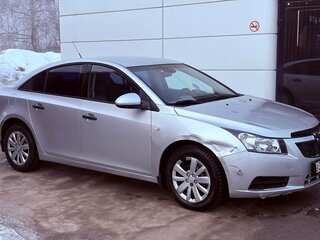 2012 Chevrolet Cruze I, серебристый, 500000 рублей, вид 2