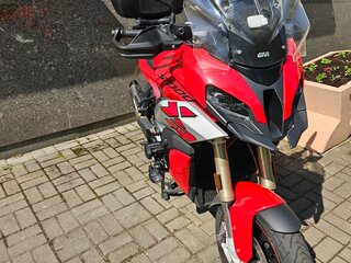 2021 BMW S 1000 XR, красный, 1800000 рублей, вид 2