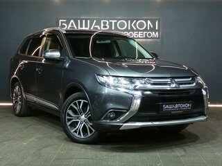 2018 Mitsubishi Outlander III Рестайлинг 2, серый, 1580000 рублей, вид 3