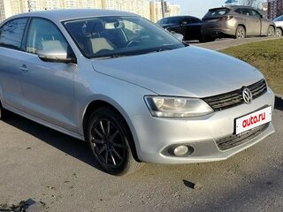 2011 Volkswagen Jetta VI, серебристый, 750000 рублей, вид 3