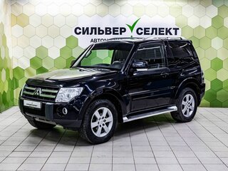 Mitsubishi Pajero IV