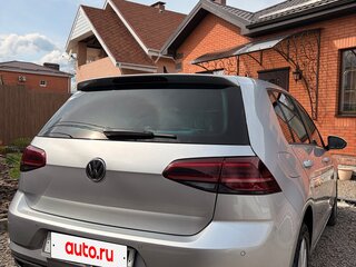 2018 Volkswagen Golf VII Рестайлинг, серебристый, 1800000 рублей, вид 4