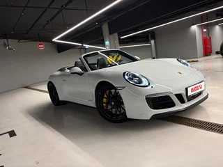 2019 Porsche 911 Carrera 4 GTS VII (991) Рестайлинг, белый, 9500000 рублей, вид 3