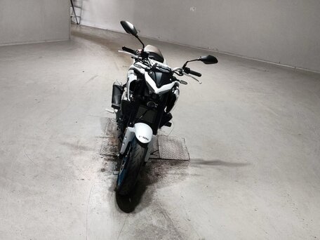 2025 Yamaha MT-03, белый, 521000 рублей, вид 3