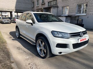 2011 Volkswagen Touareg II, белый, 1790000 рублей, вид 3