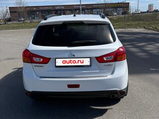2013 Mitsubishi ASX I Рестайлинг, белый, 950000 рублей, вид 4