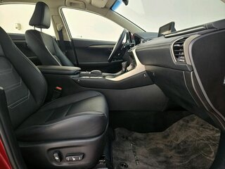 2018 Lexus NX 300 I Рестайлинг, красный, 3770000 рублей, вид 4