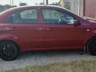 2011 Chevrolet Aveo I Рестайлинг, красный, 410000 рублей, вид 3
