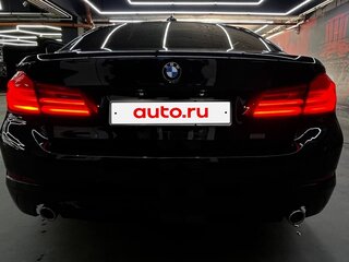 2019 BMW 5 серии 520d VII (G30/G31/G38), чёрный, 2200000 рублей, вид 3