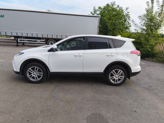 2018 Toyota RAV4 IV (XA40) Рестайлинг, белый, 2300000 рублей, вид 4