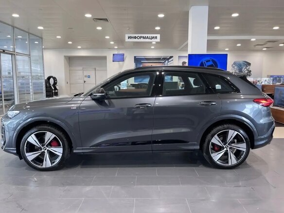2026 Audi Q5 40 TDI III (GU), серый, 8200000 рублей - вид 7