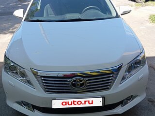 2012 Toyota Camry VII (XV50), белый, 1480000 рублей, вид 2
