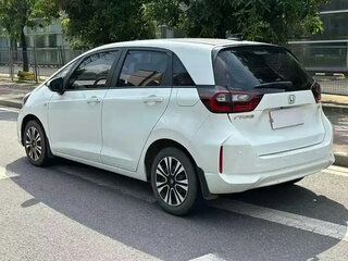 2021 Honda Fit IV, белый, 1320000 рублей, вид 4