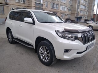2017 Toyota Land Cruiser Prado 150 Series Рестайлинг 2, белый, 5000000 рублей, вид 2