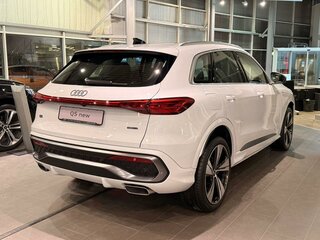 2025 Audi Q5 40 TFSI III (GU), белый, 7649000 рублей, вид 4