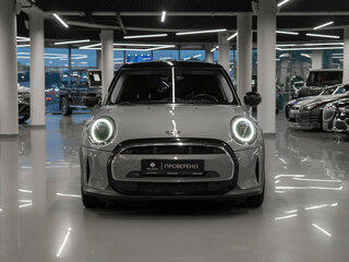 2021 Mini Hatch Cooper III (F55/F56) Рестайлинг 2, серый, 2250000 рублей, вид 3