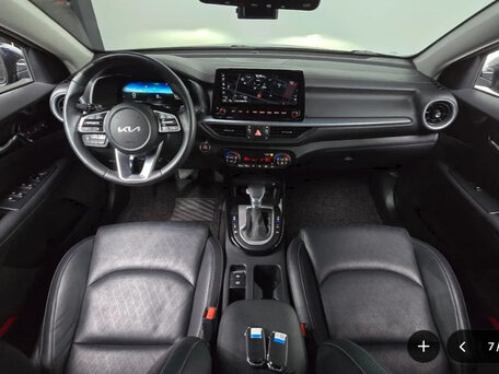 2022 Kia K3 II Рестайлинг, синий, 1750000 рублей, вид 1