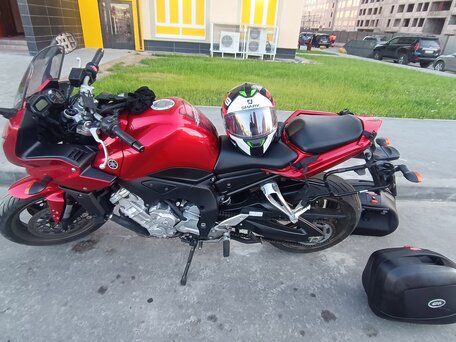 2008 Yamaha FZ1, красный, 570000 рублей, вид 2