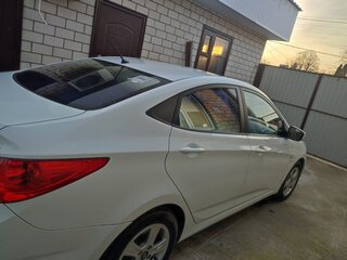 2013 Hyundai Solaris I, белый, 890000 рублей, вид 3