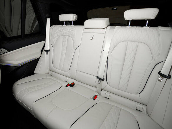 2026 BMW X5 40i IV (G05/G18) Рестайлинг, чёрный, 14555000 рублей - вид 17