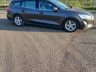 2018 Ford Focus IV, серый, 1500000 рублей, вид 5
