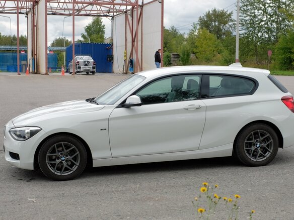 2012 BMW 1 серии 116i II (F20/F21), белый - вид 5