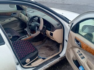 2002 Nissan Bluebird Sylphy I (G10), белый, 250000 рублей, вид 5