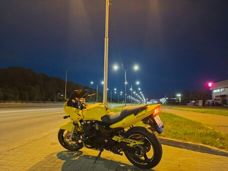 2003 Kawasaki ZR-7, жёлтый, 350000 рублей, вид 1