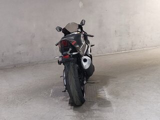 2021 Suzuki GSX-R 1000, чёрный, 1636000 рублей, вид 4