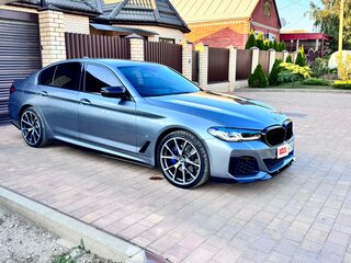 2019 BMW 5 серии 530d xDrive VII (G30/G31/G38), серый, 4099000 рублей, вид 1