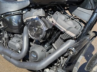 2020 Harley-Davidson Street Bob, чёрный, 2500000 рублей, вид 1