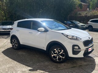 2021 Kia Sportage IV Рестайлинг, белый, 2190000 рублей, вид 3