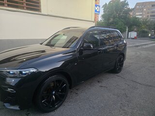 2021 BMW X7 30d I (G07), чёрный, 7999999 рублей, вид 4