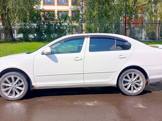 2011 Skoda Octavia II (A5) Рестайлинг, белый, 650000 рублей, вид 1