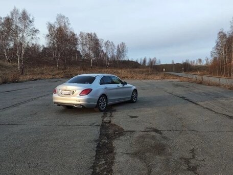 2014 Mercedes-Benz C-Класс 180 IV (W205), серый, 1640000 рублей, вид 2