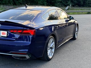 2021 Audi A5 Sportback 40 TFSI II (F5) Рестайлинг, синий, 3450000 рублей, вид 4