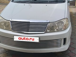 2001 Nissan Liberty, белый, 635000 рублей, вид 2