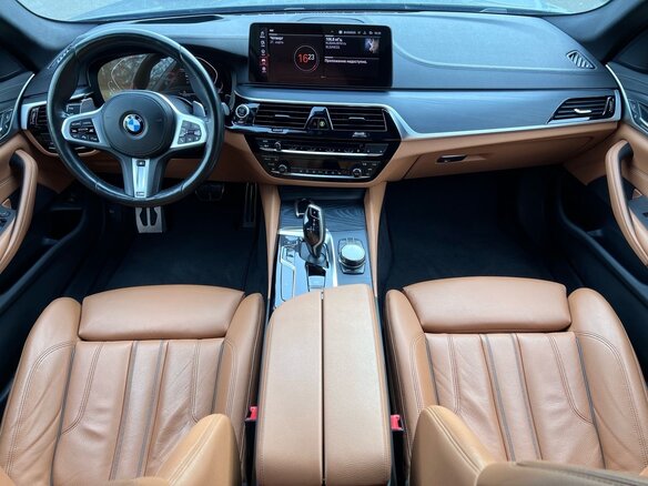 2021 BMW 5 серии 530d xDrive VII (G30/G31/G38) Рестайлинг, серый, 5950000 рублей - вид 10