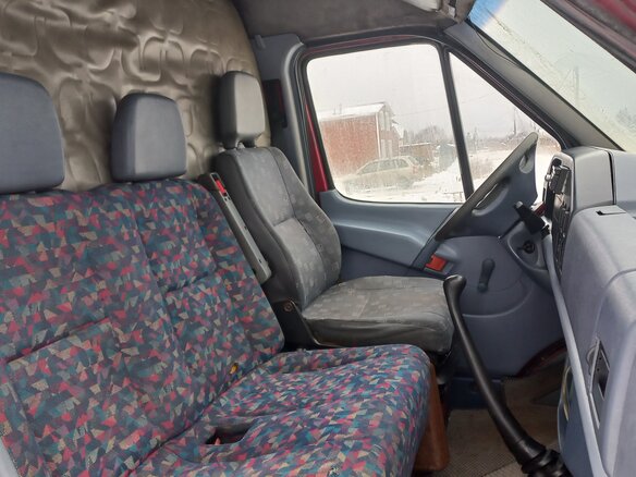 1995 Mercedes-Benz Sprinter, красный, 590000 рублей - вид 5