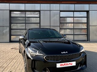 2022 Kia Stinger I Рестайлинг, чёрный, 4250000 рублей, вид 1