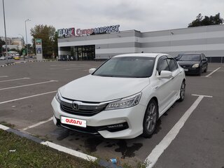 2017 Honda Accord IX Рестайлинг, белый, 2000000 рублей, вид 3