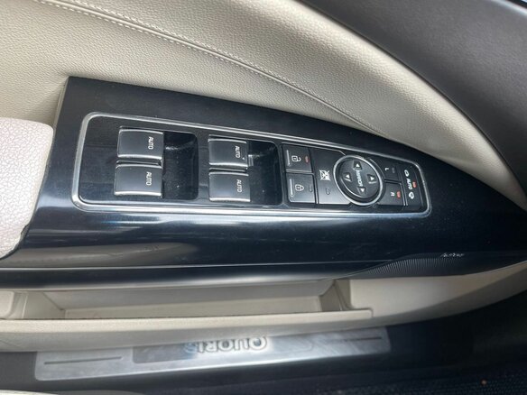 2013 Kia Quoris I, белый, 1415000 рублей - вид 17