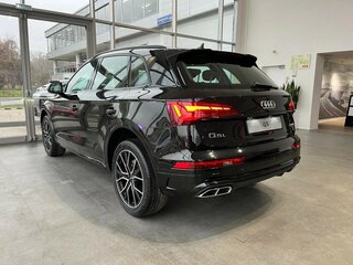 2026 Audi Q5 L 45 TFSI II (FY) Рестайлинг, чёрный, 6100000 рублей, вид 4